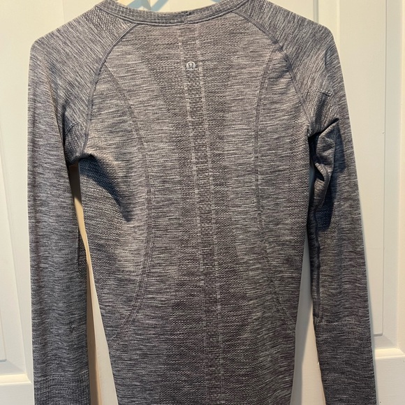 Lululemon Grey Swiftly Tech - Picture 1 of 3